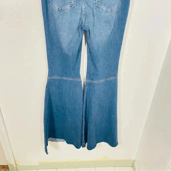 Free People Just Float On Flare Jeans Raw Hem Bohemian Festival Denim Retro - Picture 6 of 11